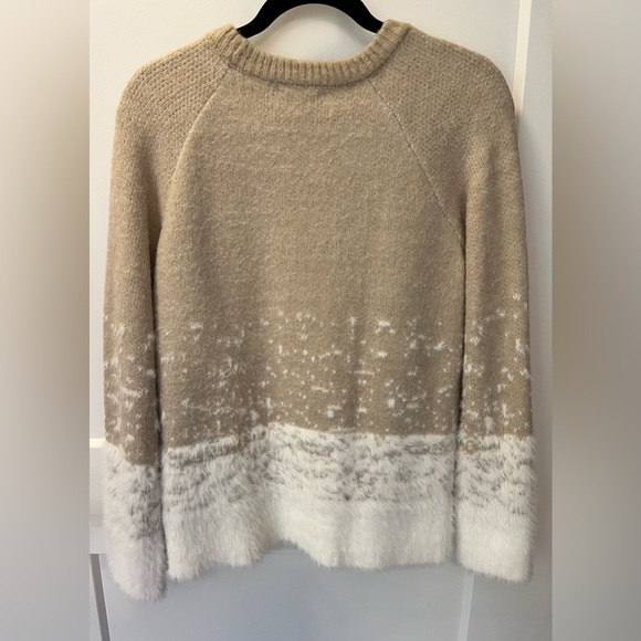 Ladies Sweater - Picture 4 of 5